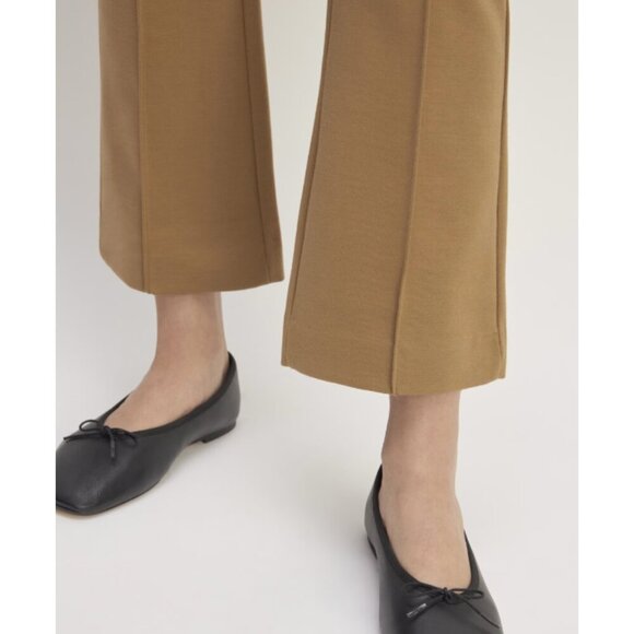 Everlane | The Dream Kick Flare Pant In Toasted Coconut - Picture 4 of 15